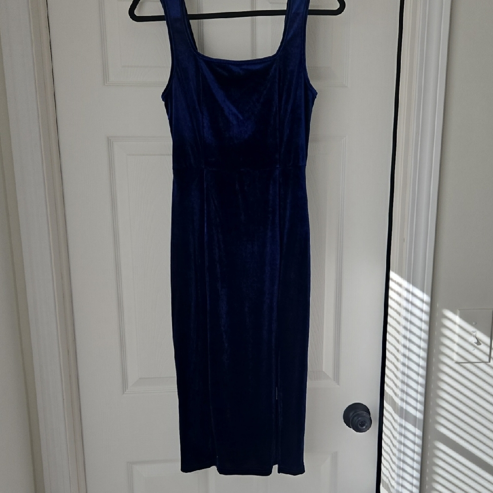 SHEIN Deep Blue Velvet Midi Dress